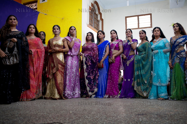 Indian hijras (Deviant Didg/Nikki Rixon)