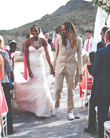 Glory Johnson and Brittney Griner (Forward Times Online)