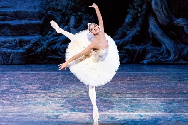 Misty Copeland in 'Swan Lake' (Vanity Fair)